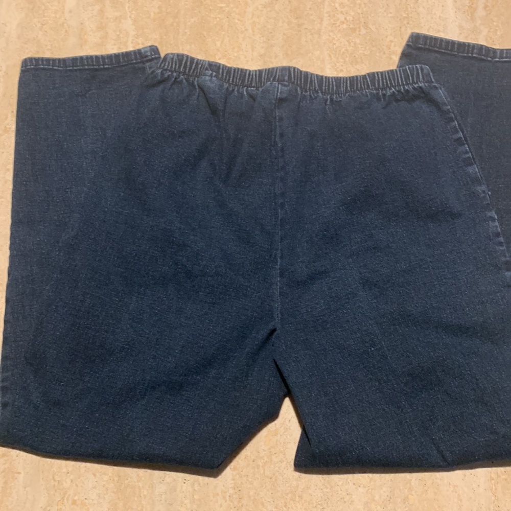 Denim and company size PM, pullover jeans in great condition - Picture 4 of 5